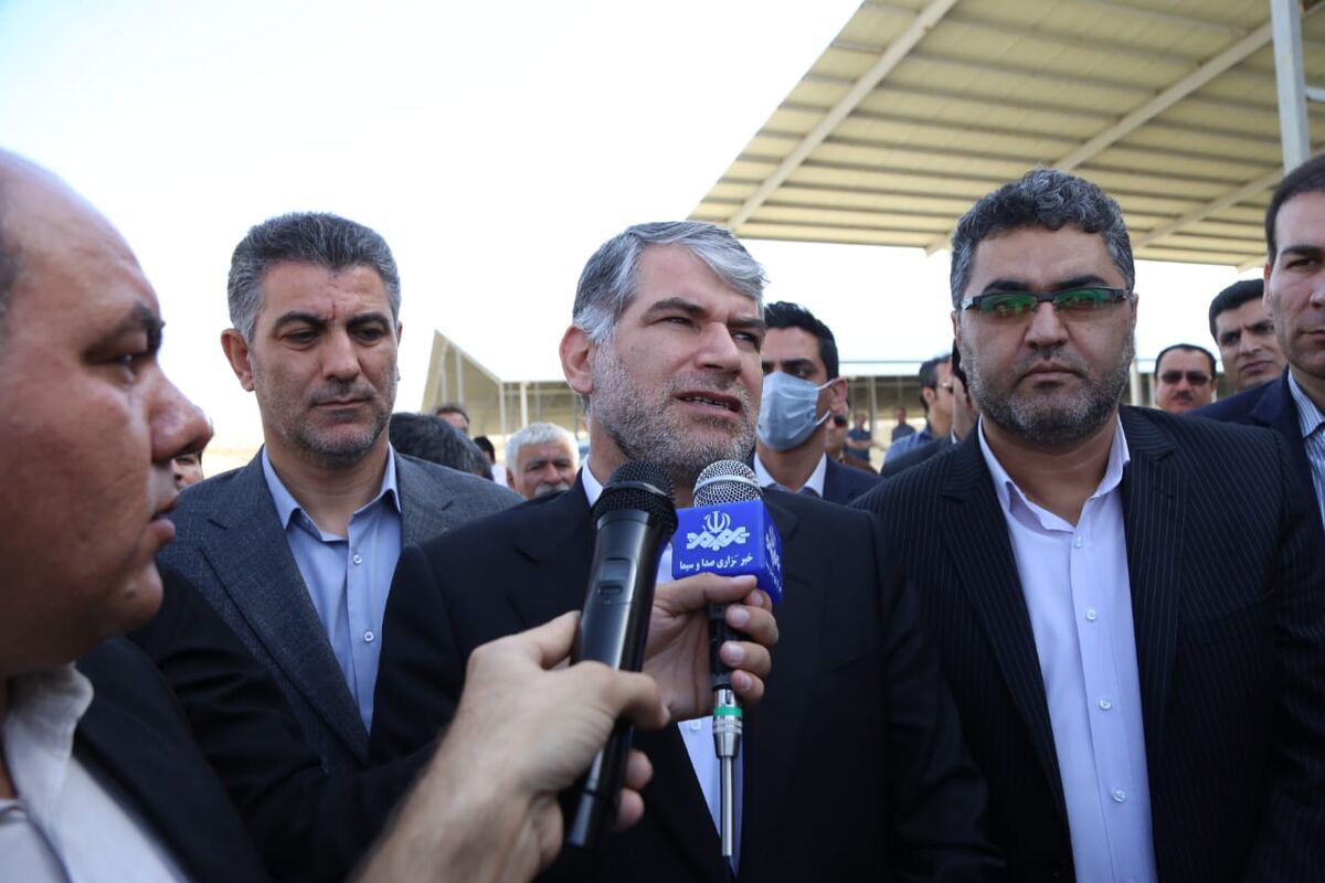 ساداتی نژاد