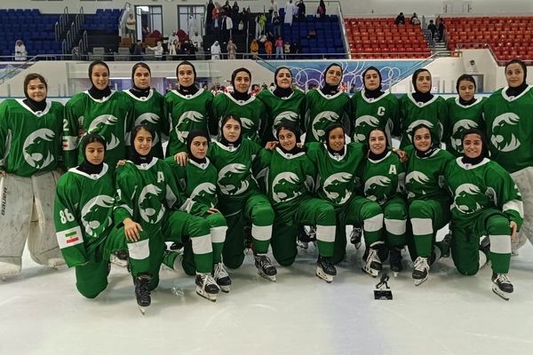 امیدهای هاکی روی یخ بانوان ایران برابر امارات پیروز شدند