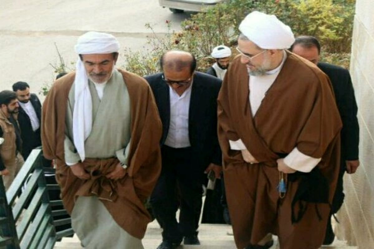 بازدید آیت الله اراکی از مناطق زلزله زده کرمانشاه