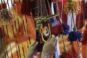 پیشکسوتان صنایع دستی در روز جهانی صنایع دستی تجلیل می شوند