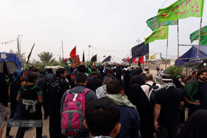 راهپیمایی عظیم اربعین جلوه زیبای جهانی شدن فرهنگ عاشورا