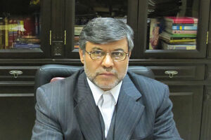 باید نظام هماهنگی در پرداخت حقوق‌ها داشته باشیم