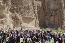 تجلی وفاداری در نقش رستم؛ تجدید بیعت مردم فارس با آرمان های انقلاب 