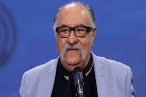 داریوش ارجمند روایتگر نمایش علمدار شد