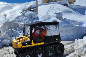 تلاش برای بازگشایی راه ها در فریدن و فریدونشهر