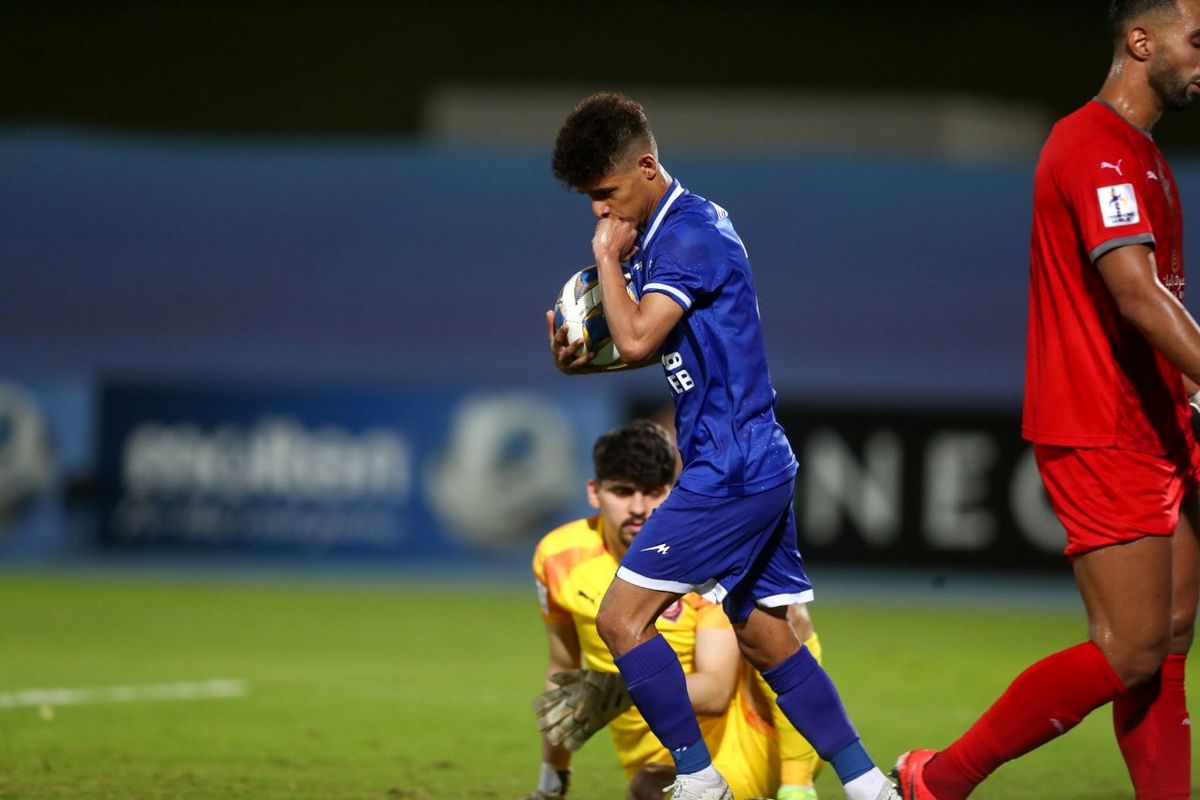 استقلال و الدحیل1