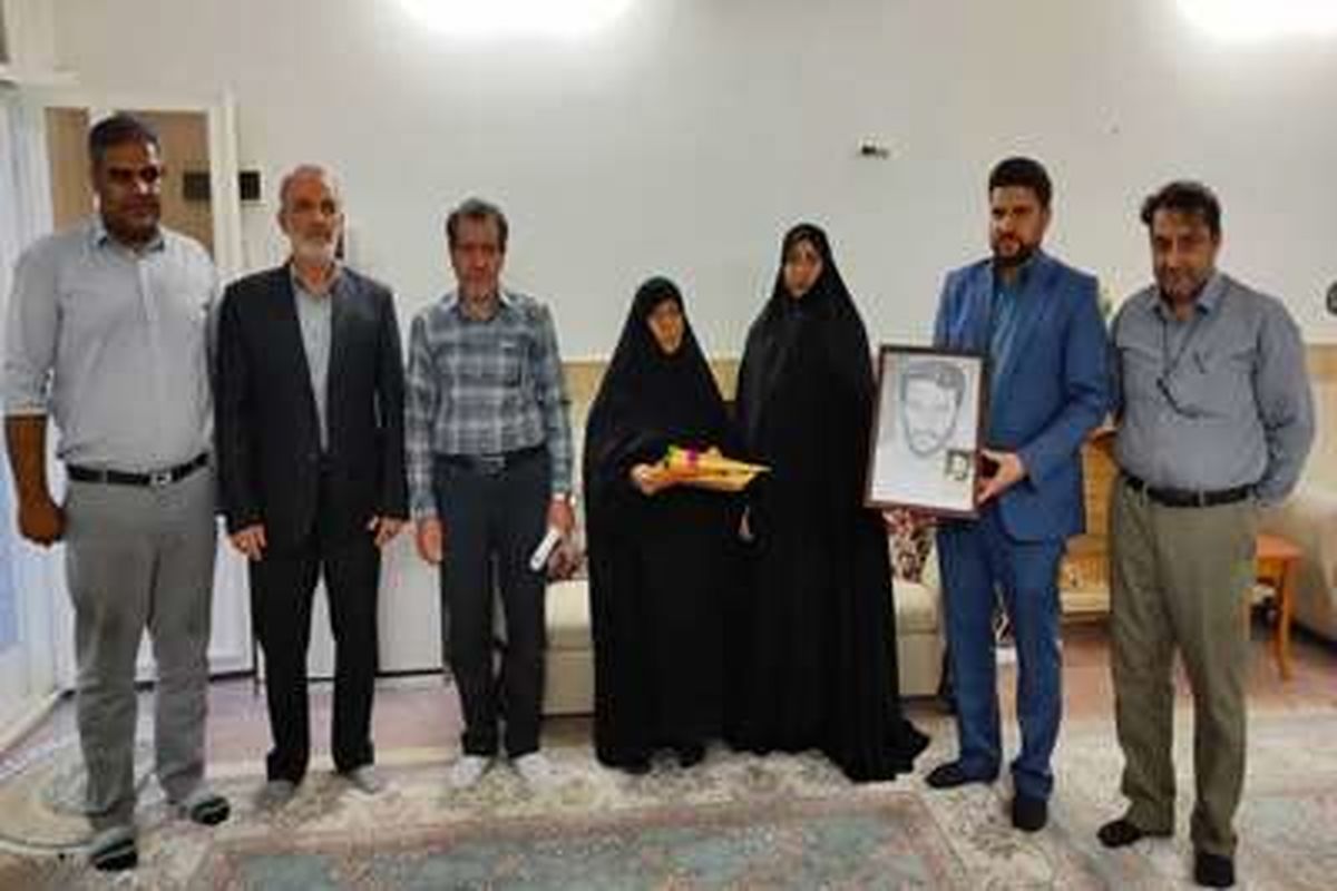 دیدار با خانواده شهدا