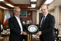 توسعه همکاری‌ علمی با کشورهای همسایه از اولویت‌ های دانشگاه تبریز است