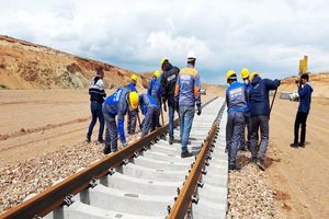 ساخت راه آهن رشت- آستارا با روس ها ادامه دارد