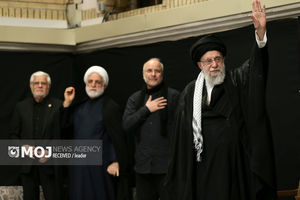 المیادین حضور  رهبر انقلاب  در مراسم عزاداری شب عاشورا را پوشش داد