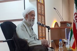 اولین معیار برای حفظ ارزش ها، برپایی اجرای دقیق فریضه نماز است