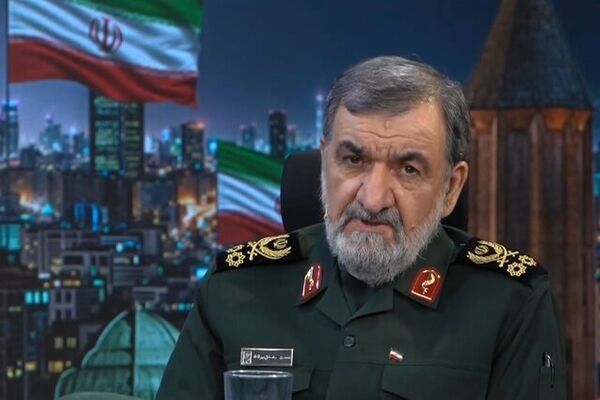 محسن رضایی به مردم در آستانه تشییع رهبر شهید انقلاب پیام داد