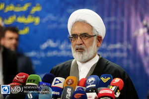 وزارت ورزش کجاست که روی قراردادهای فوتبال نظارت کند؟