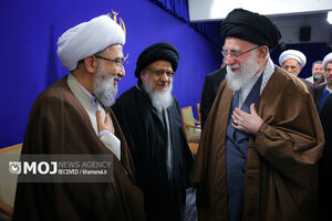 دیدار اعضای ستاد برگزاری کنگره بزرگداشت آیت‌الله العظمی میلانی با رهبر انقلاب