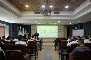 آغاز دوره‌های آموزش تشریفات و رانندگی حرفه‌ای برای رانندگان تاکسی کیش