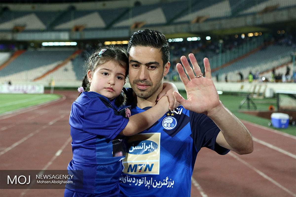 خداحافظی خسرو حیدری از دنیای فوتبال 