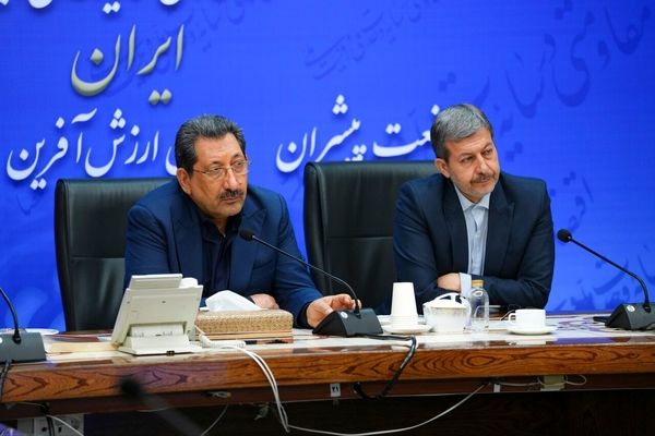 دولت مطالبات تولیدکنندگان را به‌صورت اولویت‌دار پیگیری می‌کند