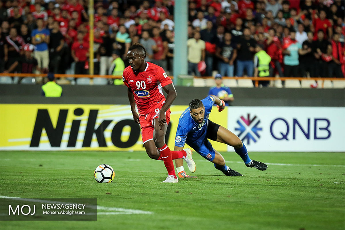 دیدار تیم های فوتبال پرسپولیس ایران و الدحیل قطر