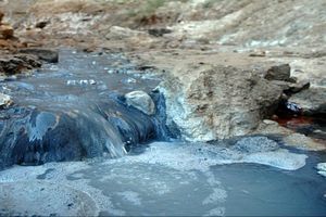 ترکیبات رنگی از پساب با نانوساختارهای حفره‌دار حذف می شود