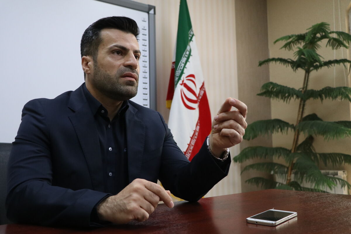 مهدی آزادواری