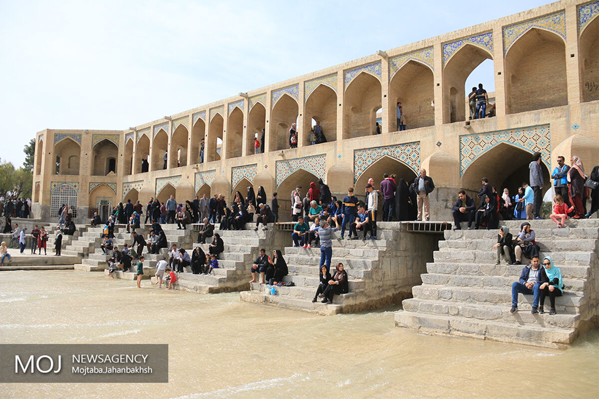 مهمانان نوروزی زاینده رود اصفهان