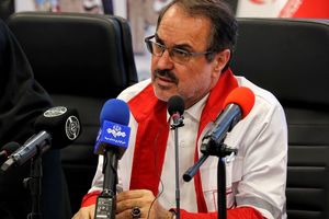 ذبیح‌الله خداییان از ستاد ملی خدمات یکپارچه نوروزی جمعیت هلال احمر بازدید کرد