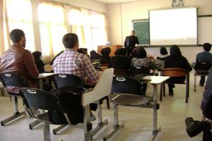 کاهش تمایل در بین جوانان جهت ادامه تحصیل /۶۰۰هزار صندلی خالی در دانشگاه‌ها داریم