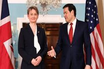 وزیران خارجه آمریکا و انگلیس درباره وضعیت تنگه هرمز گفتگو کردند