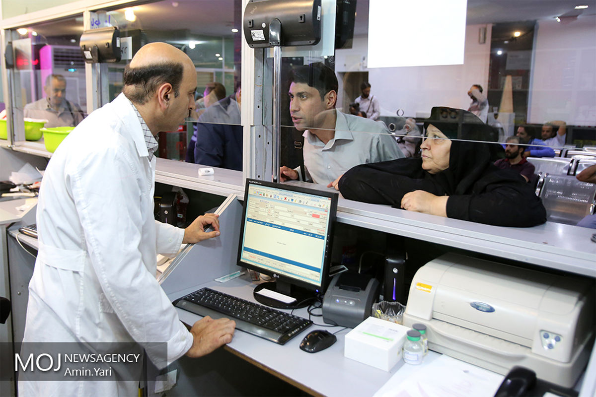بازدید از مرکز تولید و توزیع دارو،تجهیزات پزشکی جمعیت هلال احمر