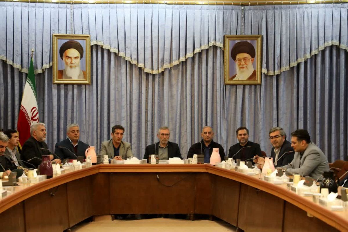جلسه در استانداری برای کنترل سگهای ولگرد