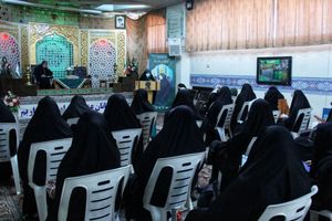 برگزاری محفل شعر ویژه در حرم بانوی کرامت به مناسبت یک سالگی محفل شعر آستانه