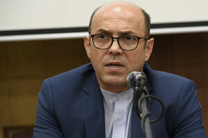 شرکت‌ هایی که به باشگاه بدهکار هستند مطالبات باشگاه را پرداخت کنند