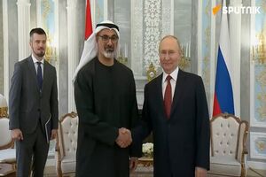 پوتین از تماس مداوم با رئیس امارات خبر داد