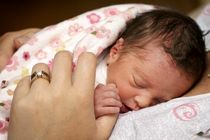 حذف تغذیه نوزادان با شیشه شیر خشک در بیمارستان الزهراء(س) رشت