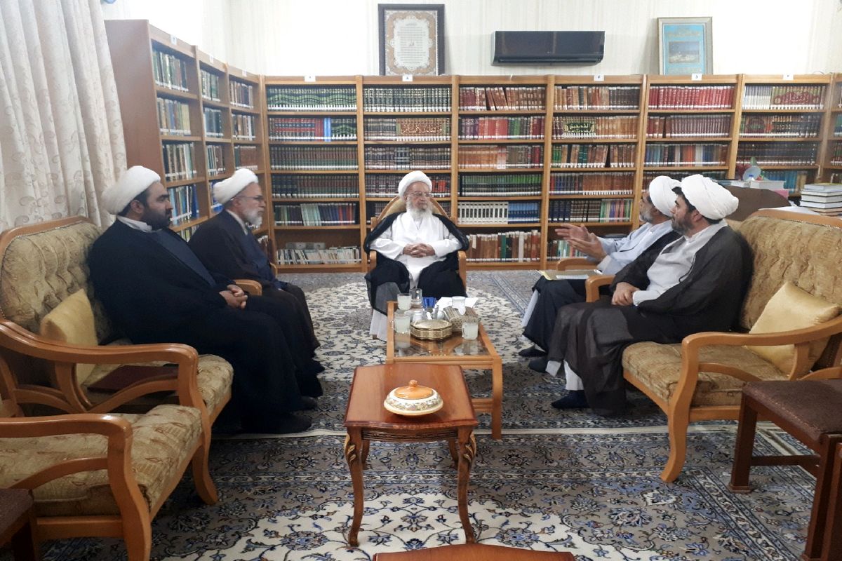 مکارم شیرازی