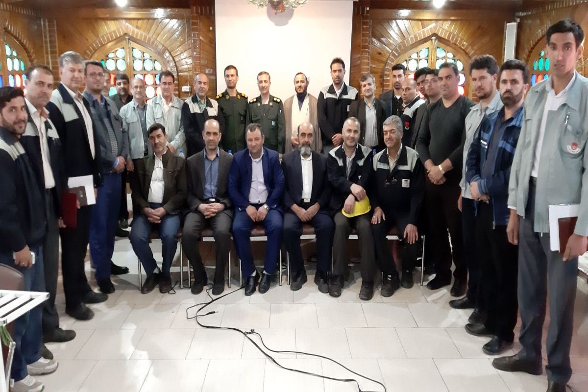 کمک به ذوب آهن ، کمک به اقتصاد کشور است