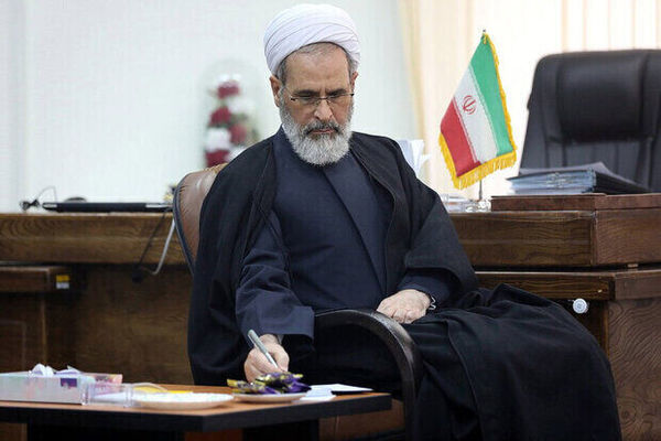 مدیر حوزه‌های علمیه درگذشت پاپ فرانسیس را تسلیت گفت