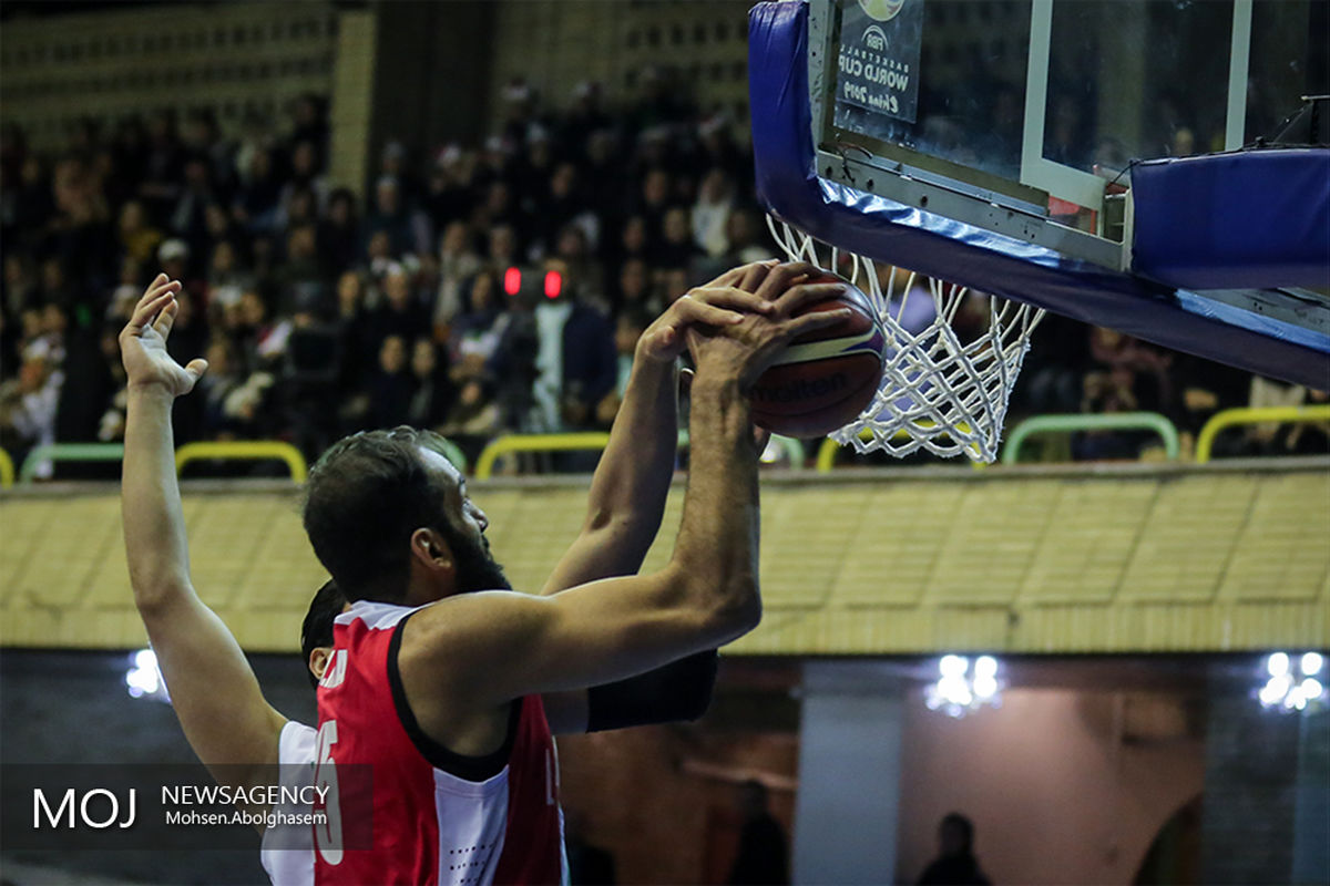 دیدار تیم های  ملی بسکتبال ایران و عراق