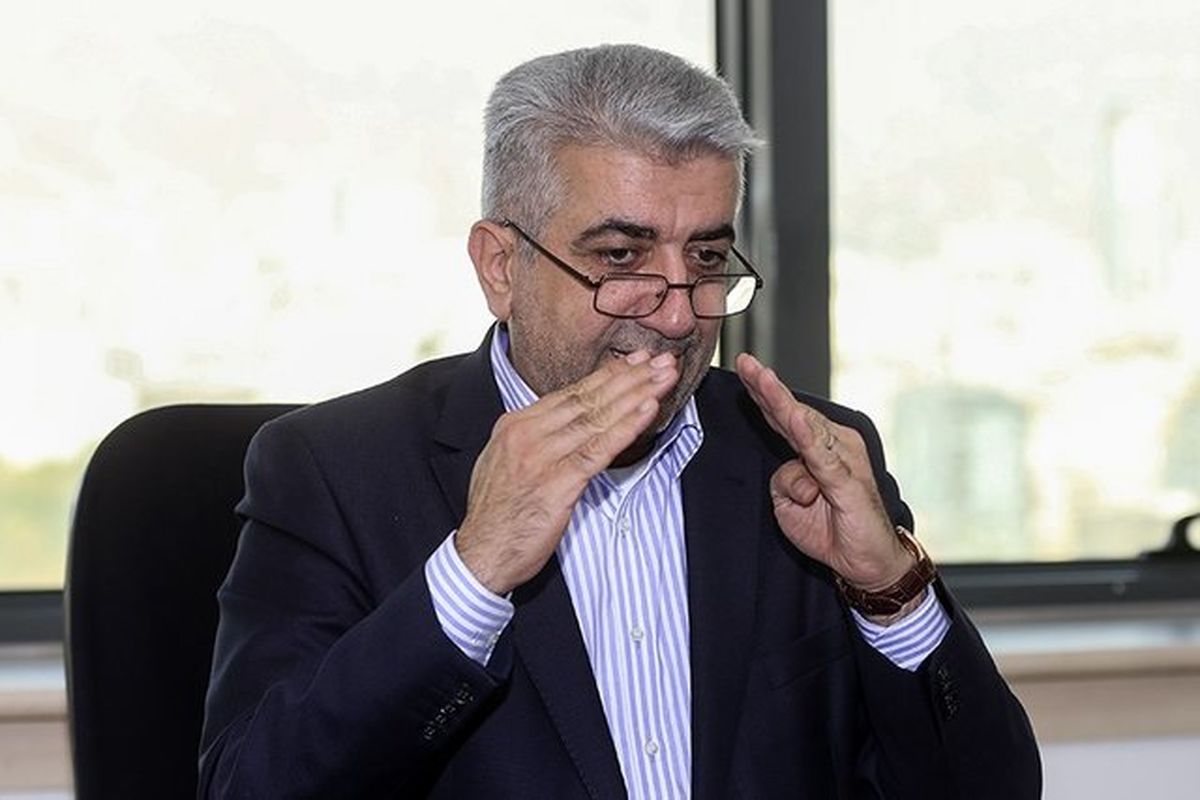 اصفهان- وزیر نیرو