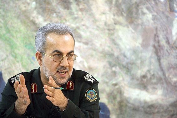 ستاد کل گذشته از وظیفه دفاع و حفظ تمامیت ارضی کشور، به معضل اشتغال ورود کرده است/ امیدواریم سال آینده آماری از جذب سربازان به بازار کار ارائه کنیم