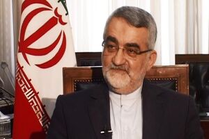 دسترسی احمدی‌نژاد به پرونده‌های وزارت اطلاعات قبلا هم مطرح شده بود