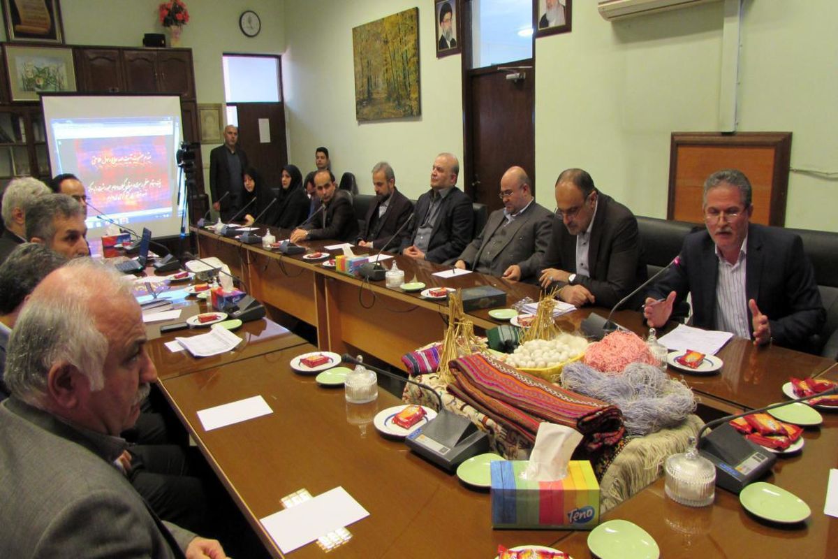 جلسه بررسی صنعت نوغانداری در گیلان