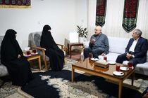 رئیس مجلس با خانواده سرلشکر شهید محمد کاظمی دیدار و گفتگو کرد