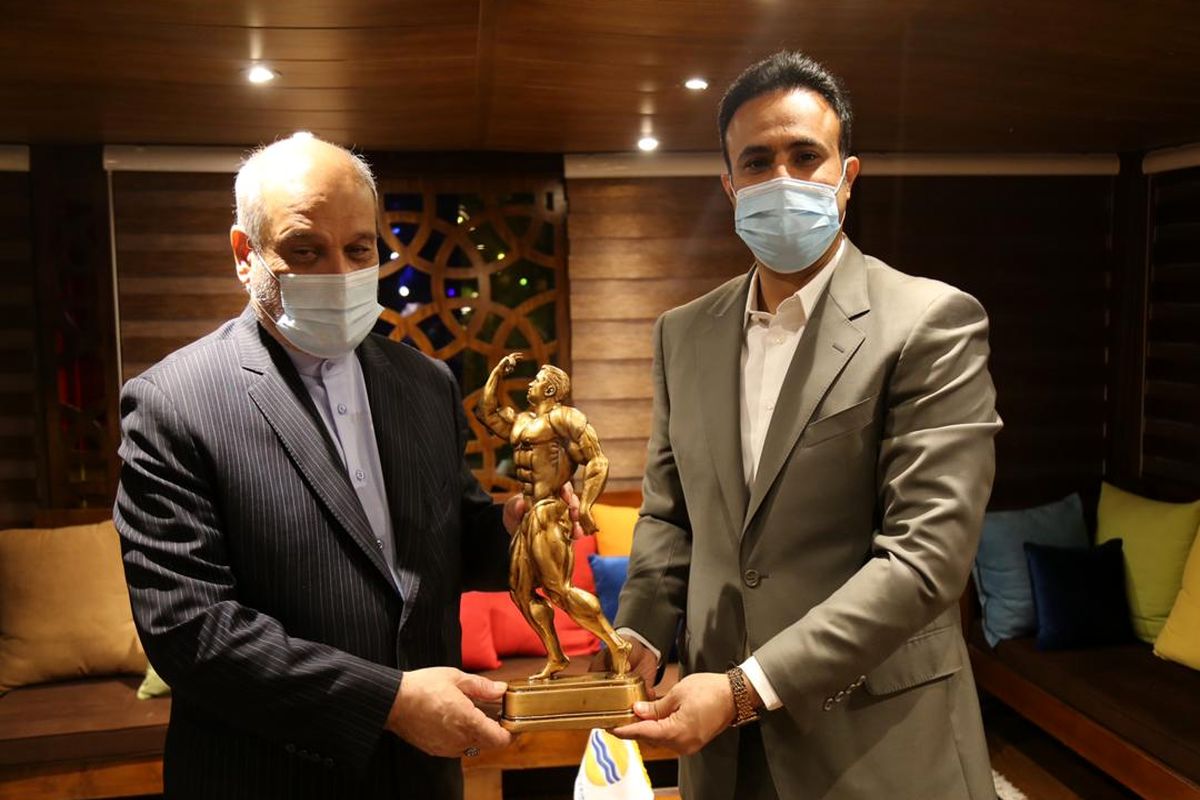 حسین اخلاقی