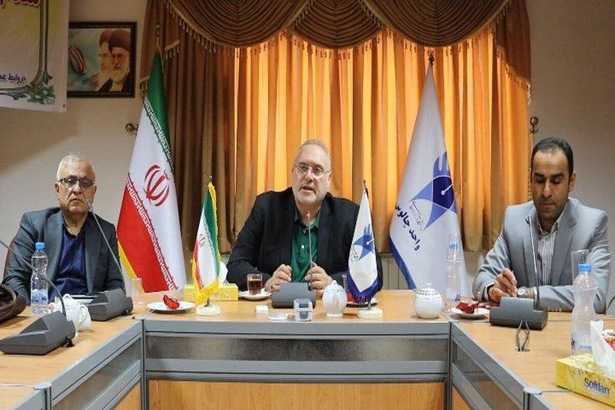 دکتر اسلامی دبیر نشست شاهنامه فردوسی و هویت ملی ایرانیان