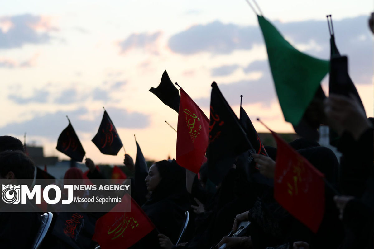 اجتماع بزرگ عزاداران حسینی در تبریز.