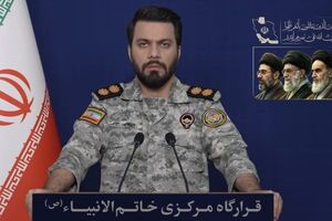 سپاه از هدف قرار گرفتن شناور پشتیبانی ارتش متجاوز آمریکا خبر داد