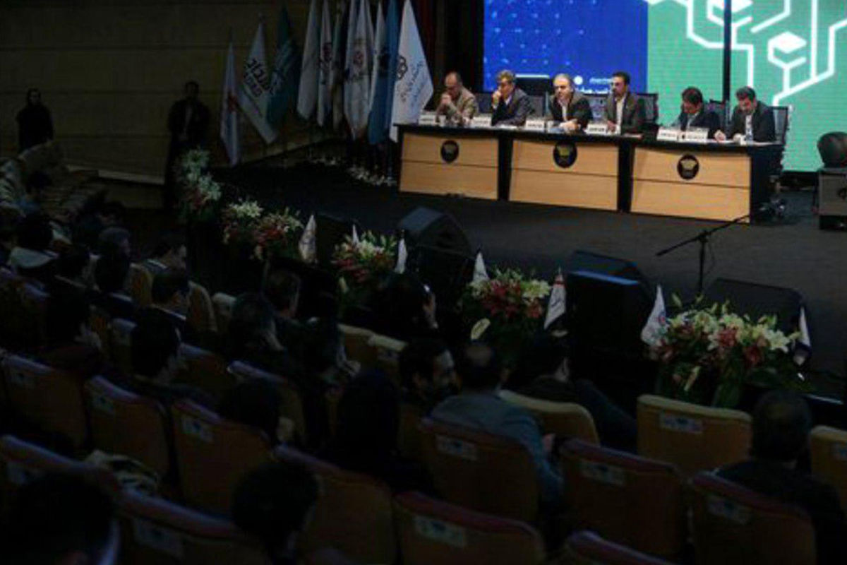 معاون فناوری اطلاعات بانک ایران زمین1