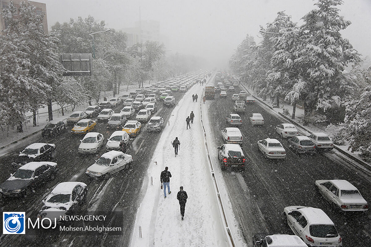 بارش برف پاییزی در تهران