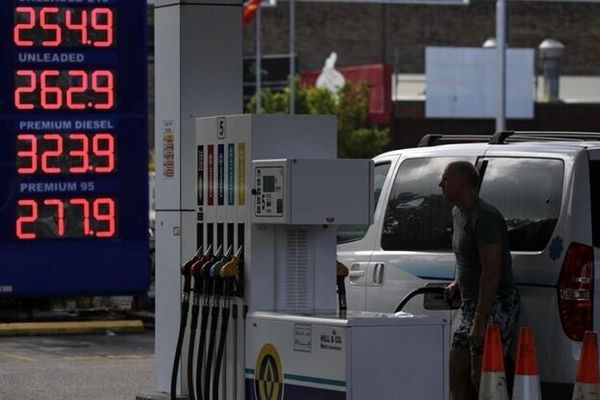 گران شدن قیمت سوخت در هند 